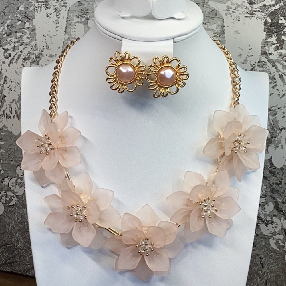 Pink Flower Necklace with Matching Earrings on Gold Chain Set